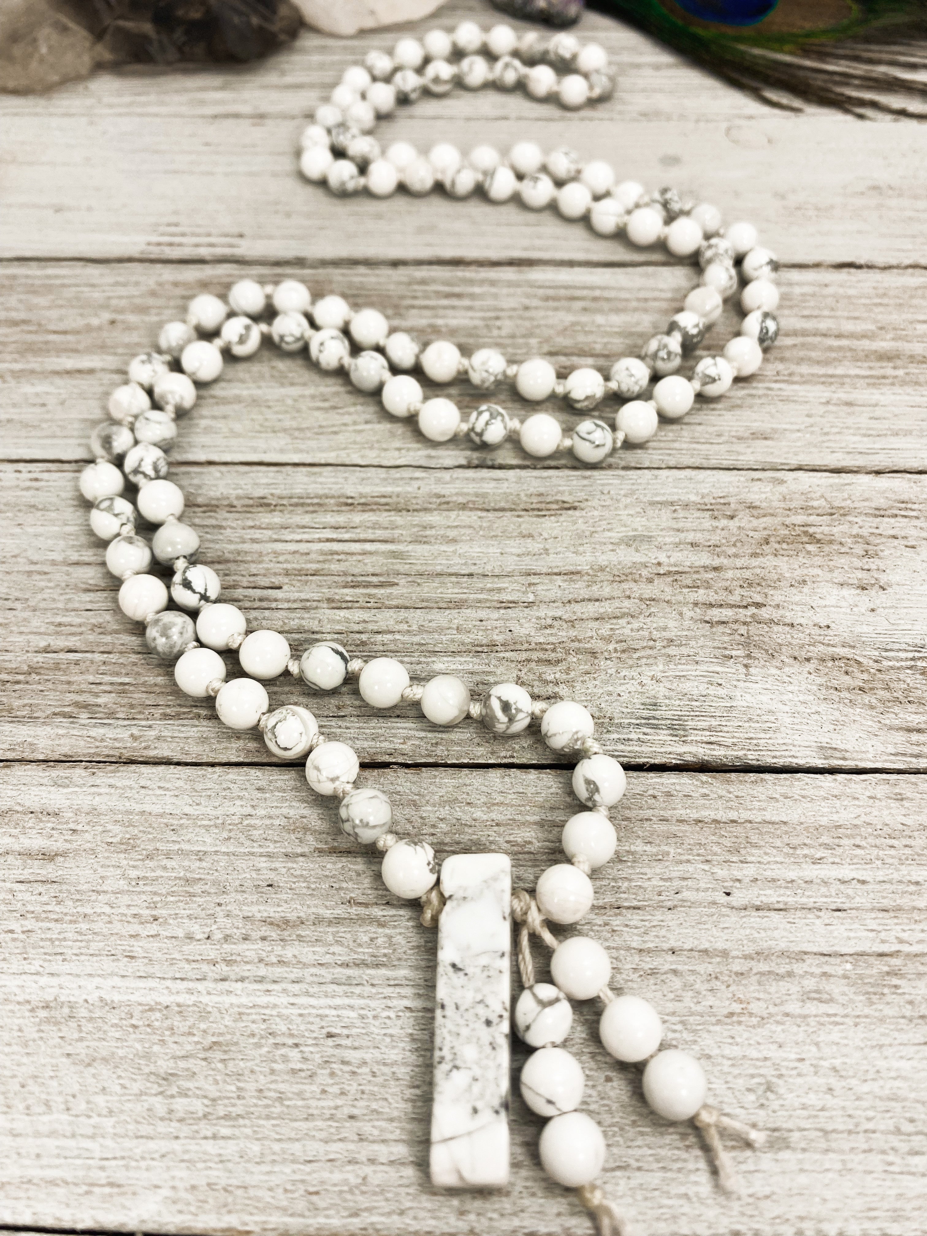 Howlite Mala