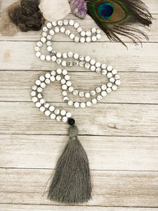 Howlite Mala
